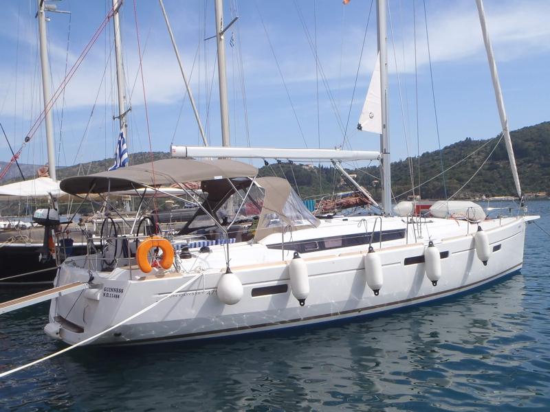 Book yachts online - sailboat - Sun Odyssey 479 - Guinness  - 4 electric WC - new sails 2022 - rent