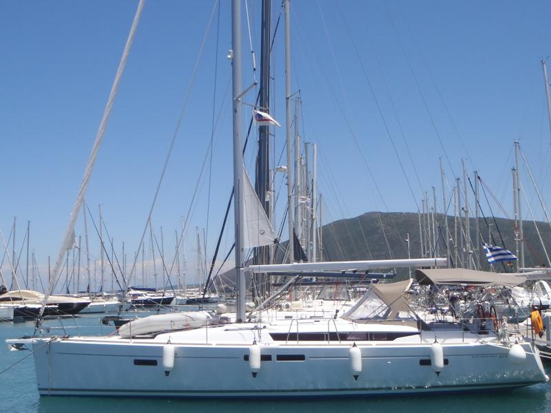 Book yachts online - sailboat - Sun Odyssey 479 - Guinness  - 4 electric WC - new sails 2022 - rent