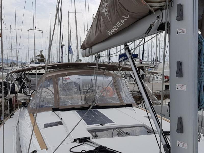 Book yachts online - sailboat - Sun Odyssey 519 (AC) - AURORA AC - rent