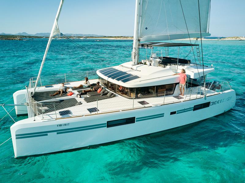 Book yachts online - catamaran - Lagoon 52 - Flow - rent