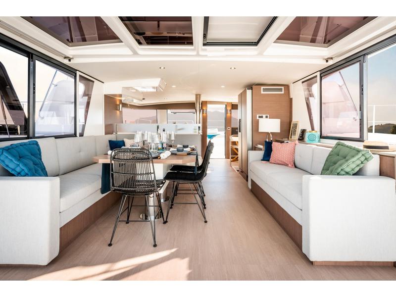 Book yachts online - catamaran - Bali 4.6 - Star Velvet - rent