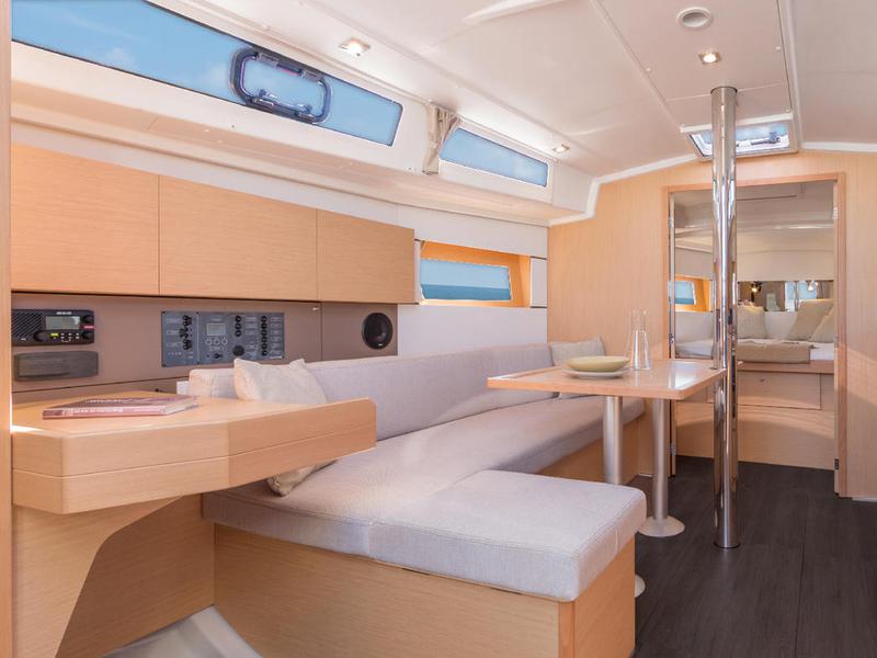 Book yachts online - sailboat - Oceanis 38.1 - NN2 - NEW 2023 - rent