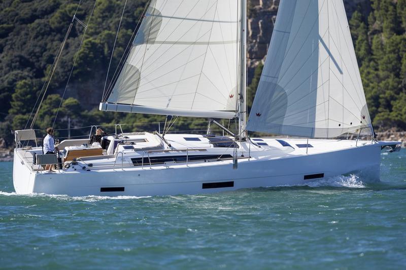 Book yachts online - sailboat - Dufour 430 Grand Large - NN3 - NEW 2023 - rent