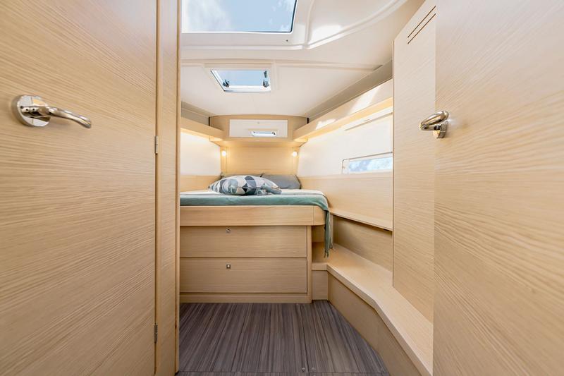 Book yachts online - sailboat - Dufour 430 Grand Large - NN3 - NEW 2023 - rent