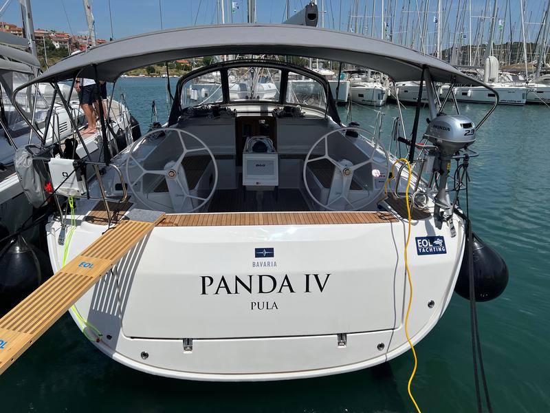 Book yachts online - sailboat - Bavaria Cruiser 46 - Panda IV - rent