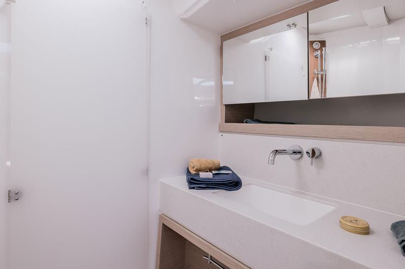 Book yachts online - sailboat - Dufour 470 Grand Large - NN4 - NEW 2023 - rent