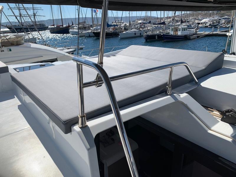 Book yachts online - catamaran - Fountain Pajot Elba 45 - Kon-tiki - rent