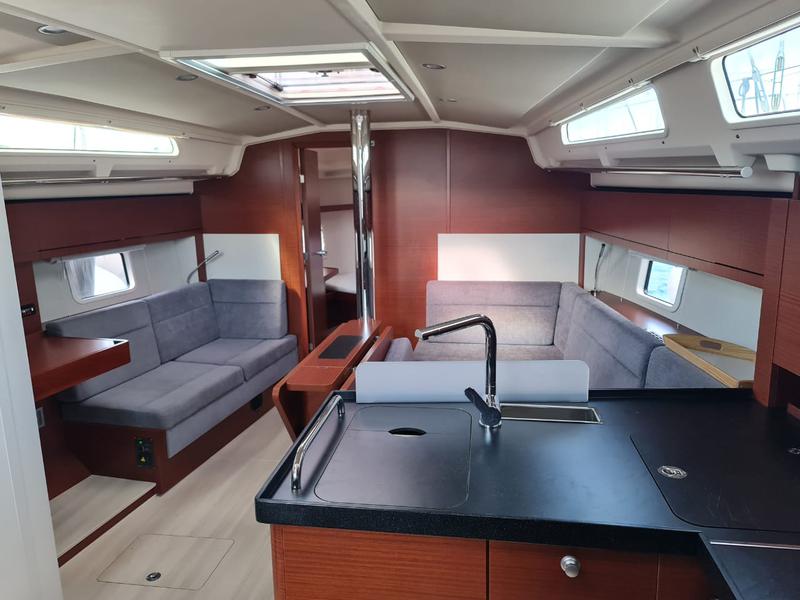 Book yachts online - sailboat - Hanse 418 - Mystique - rent