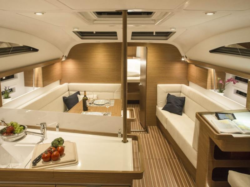 Book yachts online - sailboat - Elan 45 Impression - 3 cabin version - DaVinci - rent