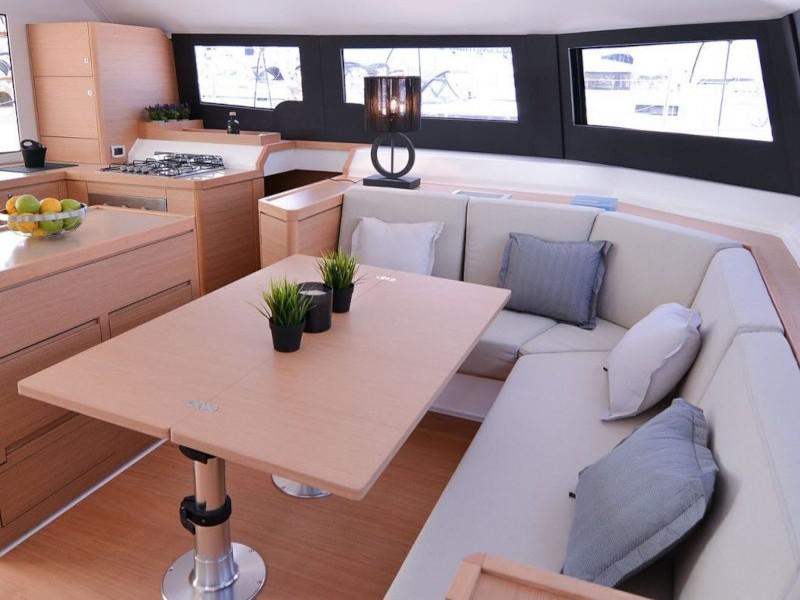 Book yachts online - catamaran - Dufour Catamaran 48 - Unicorn - rent