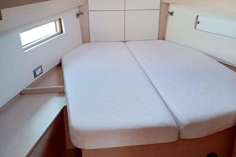 Book yachts online - sailboat - Oceanis 40.1 - Elisa - rent