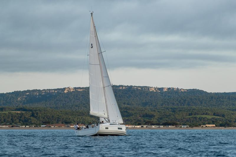 Book yachts online - sailboat - Oceanis 40.1 - Kiki - rent