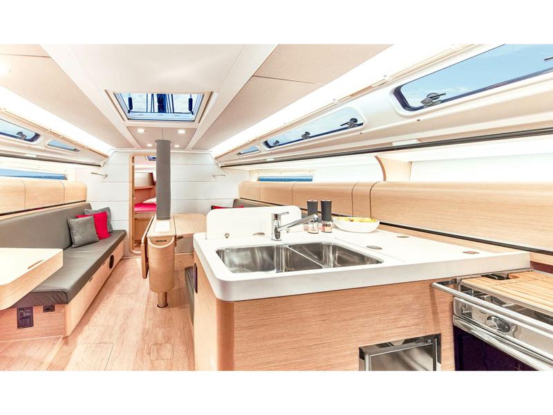 Book yachts online - sailboat - Dehler 38 SQ - Aurelie - rent