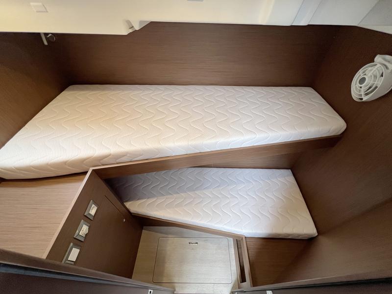 Book yachts online - sailboat - Oceanis 51.1- 5/3 - Bambi - rent