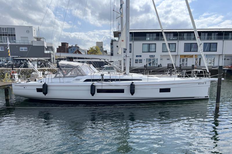 Book yachts online - sailboat - Oceanis 51.1- 5/3 - Bambi - rent
