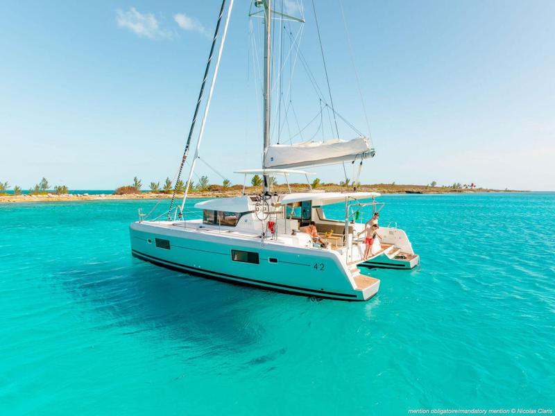 Book yachts online - catamaran - Lagoon 42.3 - Dream of Liberty - rent