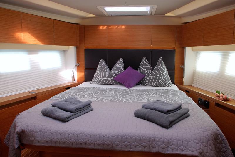 Book yachts online - sailboat - Hanse 588 - FitzRoy - rent