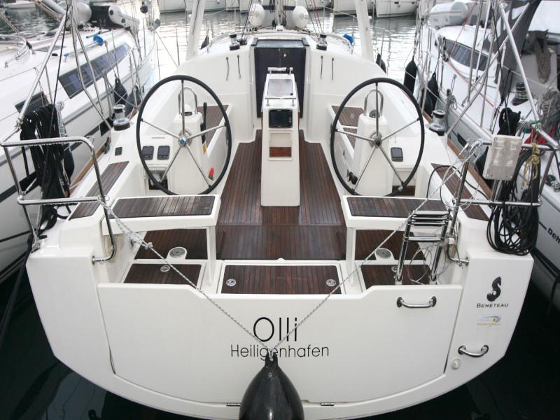 Book yachts online - sailboat - Oceanis 38 - Olli - rent