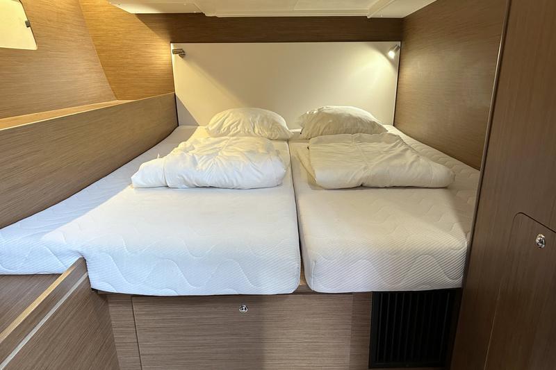 Book yachts online - sailboat - Oceanis 51.1- 5 cab - Obelix - rent