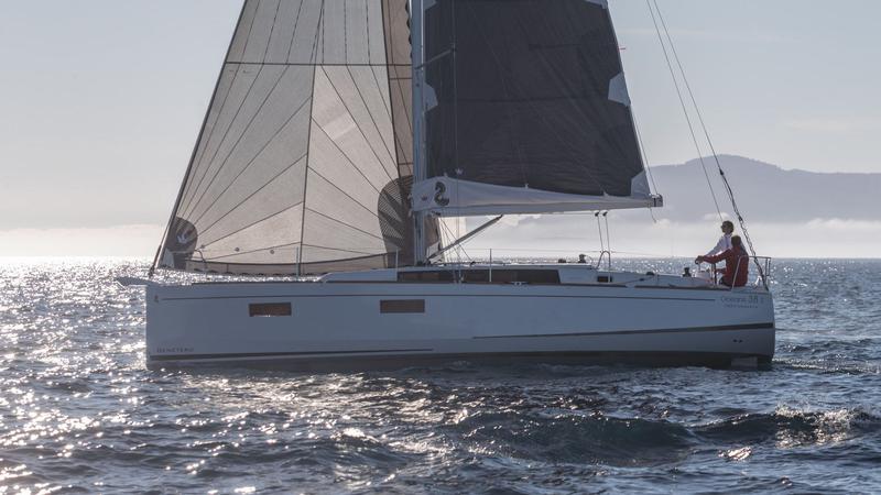 Book yachts online - sailboat - Oceanis 38.1 - Diana - rent