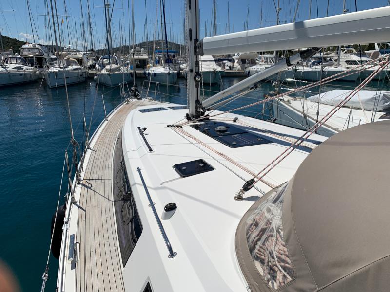 Book yachts online - sailboat - Bavaria Cruiser 46 - Blizzard - rent