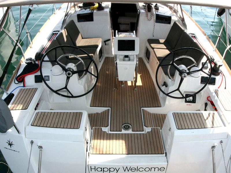 Book yachts online - sailboat - Sun Odyssey 419 - Happy Welcome - rent