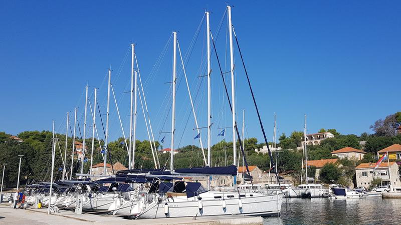 Book yachts online - sailboat - Sun Odyssey 449 - ODESSA - rent