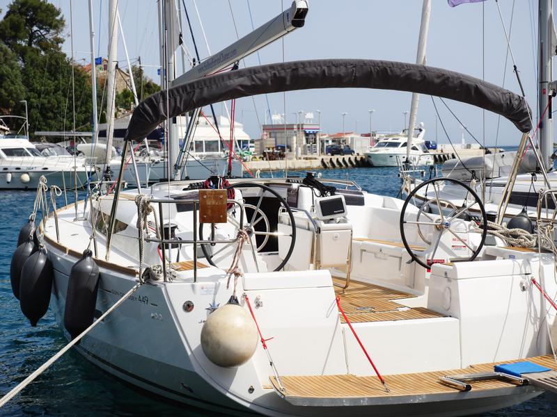 Book yachts online - sailboat - Sun Odyssey 449 - ODESSA - rent