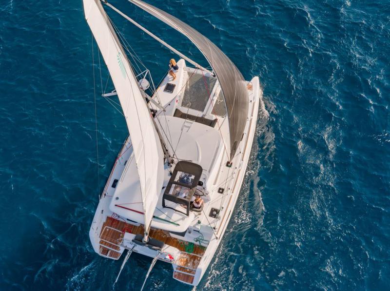 Book yachts online - catamaran - Lagoon 40 - Solentia - rent
