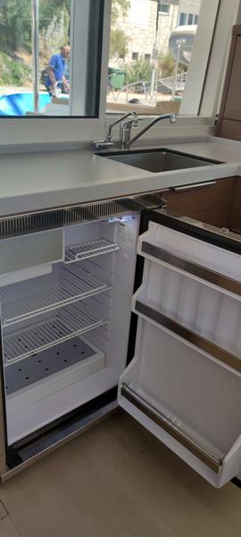 Book yachts online - catamaran - Lagoon 40 - Solentia - rent