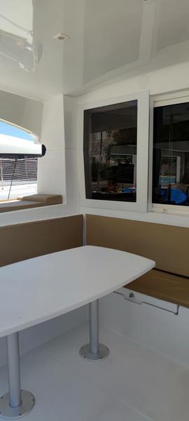 Book yachts online - catamaran - Lagoon 40 - Solentia - rent