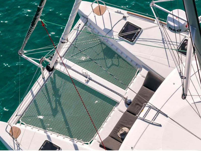 Book yachts online - catamaran - Lagoon 40 - Solentia - rent