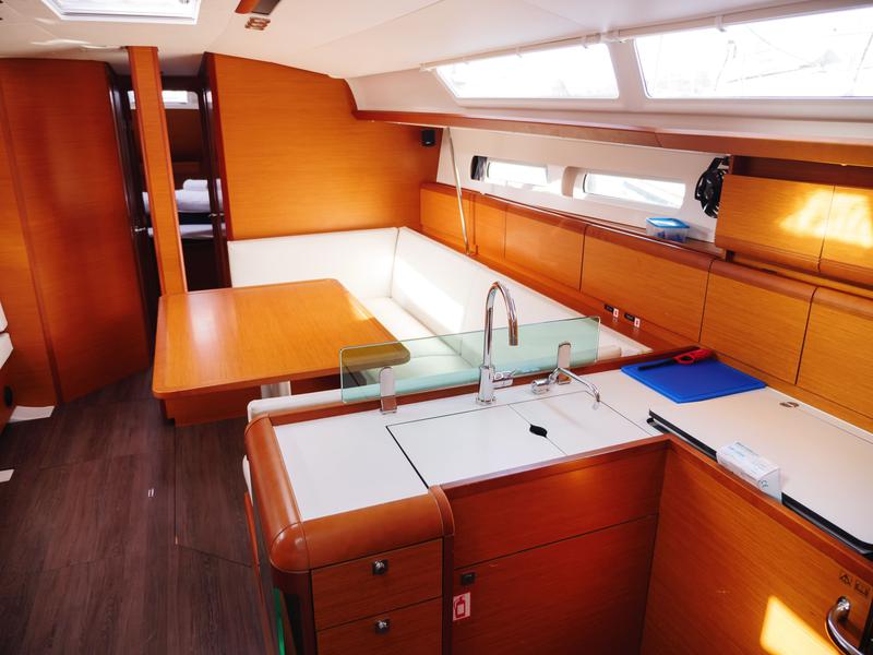 Book yachts online - sailboat - Sun Odyssey 449 - TORTUGA - rent