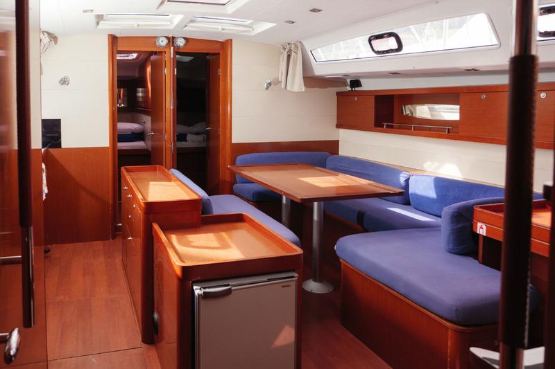 Book yachts online - sailboat - Oceanis 50 Family - GANGES - rent