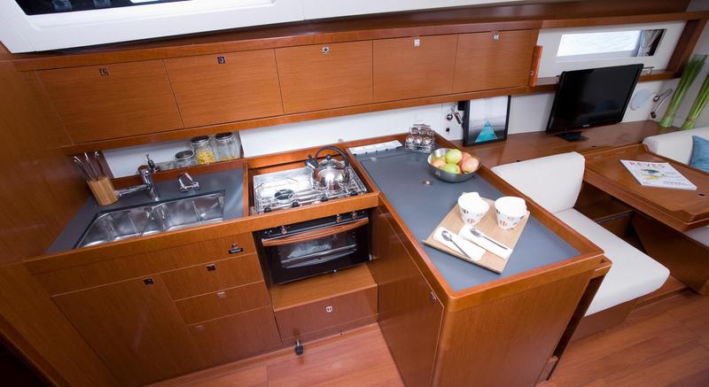 Book yachts online - sailboat - Oceanis 45 - Chilli Pepper - rent
