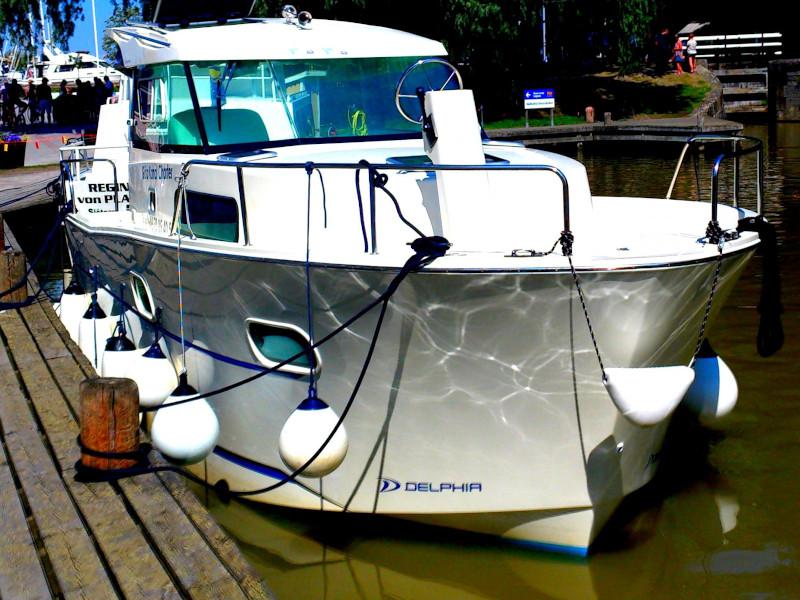 Book yachts online - motorboat - Delphia Escape 800 - no name - rent