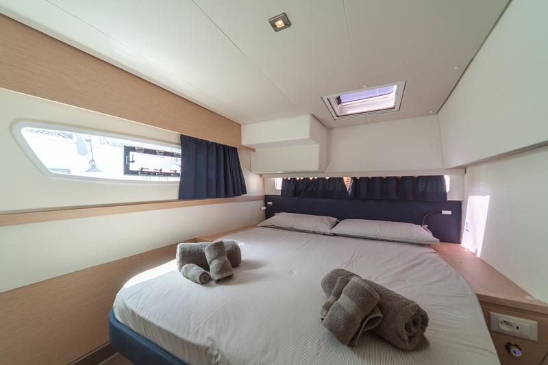 Book yachts online - catamaran - Saba 50 - ALVIN - rent