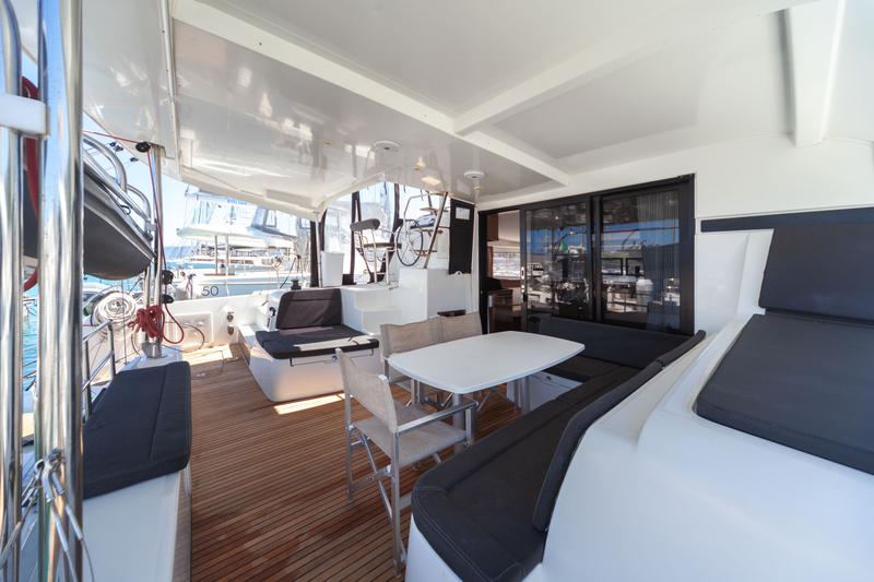 Book yachts online - catamaran - Lagoon 42 - Frangy (New 2021) - rent