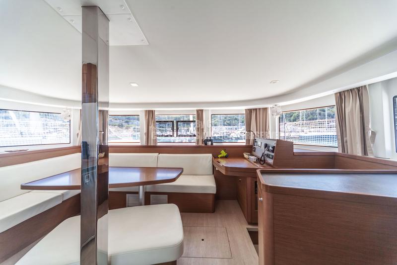 Book yachts online - catamaran - Lagoon 42 - Frangy (New 2021) - rent