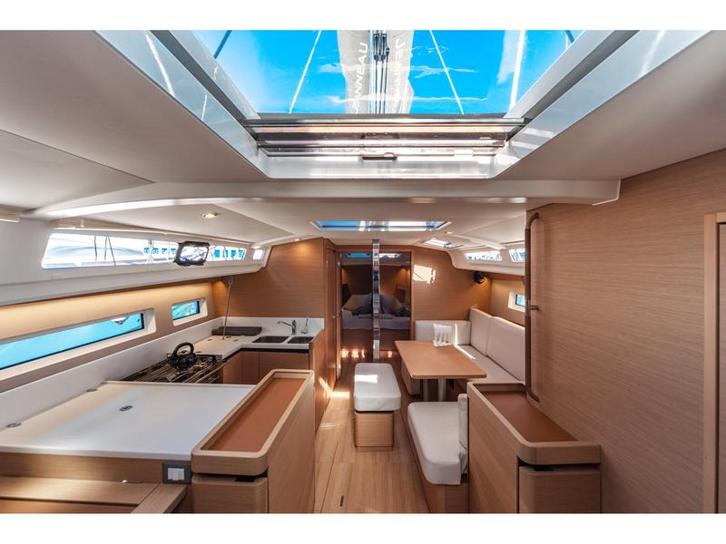 Book yachts online - sailboat - Sun Odyssey 440 - Nantes  - rent