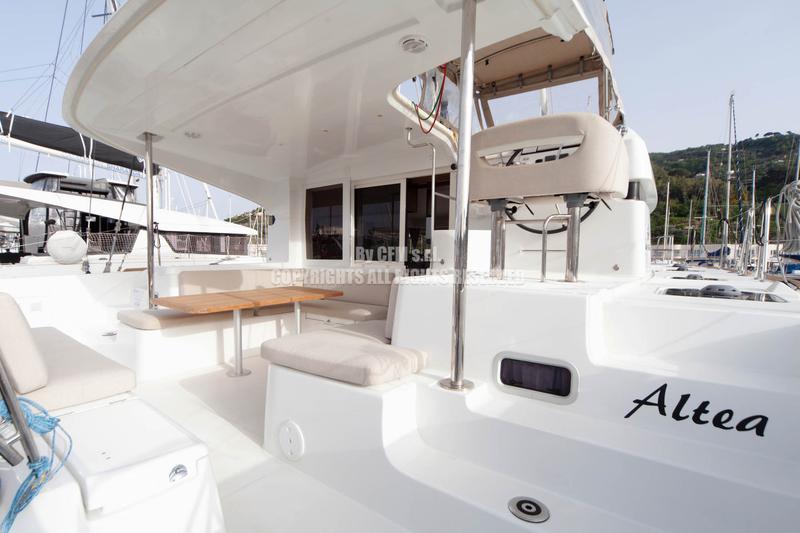 Book yachts online - catamaran - Lagoon 40 (2022) - Altea - CA101 - - rent