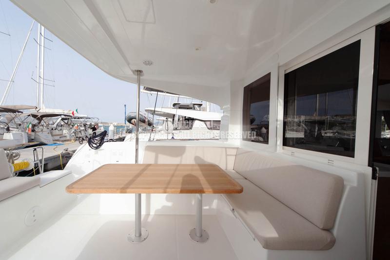 Book yachts online - catamaran - Lagoon 40 (2022) - Altea - CA101 - - rent