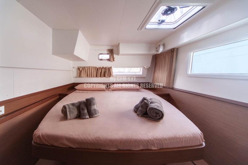 Book yachts online - catamaran - Lagoon 40 (2022) - Altea - CA101 - - rent