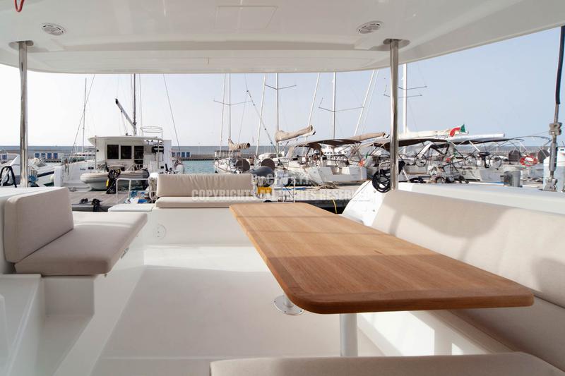 Book yachts online - catamaran - Lagoon 40 (2022) - Altea - CA101 - - rent