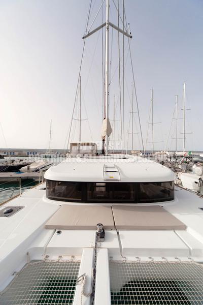 Book yachts online - catamaran - Lagoon 40 (2022) - Altea - CA101 - - rent