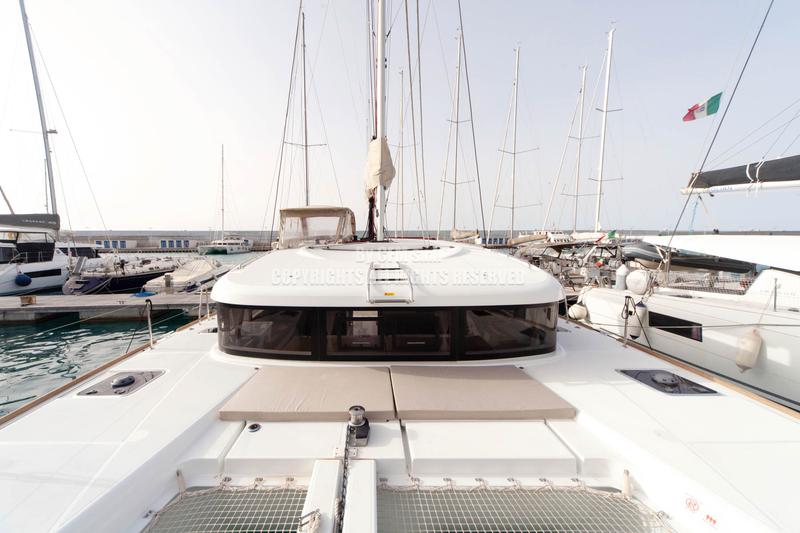 Book yachts online - catamaran - Lagoon 40 (2022) - Altea - CA101 - - rent