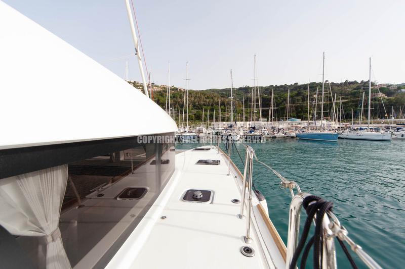 Book yachts online - catamaran - Lagoon 40 (2022) - Altea - CA101 - - rent