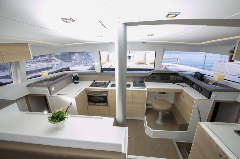 Book yachts online - catamaran - Bali 4.1 - North Cat II / A/C, WM, Generator, solar panels &amp; electric WC - rent