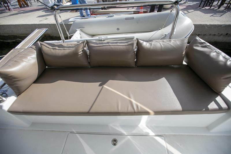 Book yachts online - catamaran - Bali 4.1 - North Cat II / A/C, WM, Generator, solar panels &amp; electric WC - rent