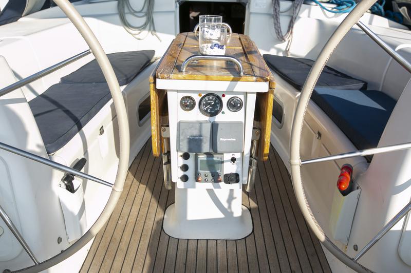 Book yachts online - sailboat - Bavaria 44 - Calypso - rent